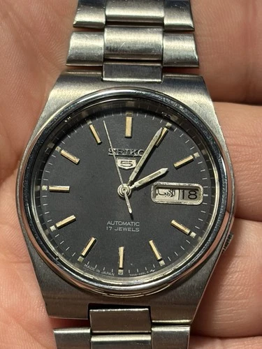 Vintage Seiko 5 Automatic 7009-8130 Black Dial Day Date Arabic English Men Watch
