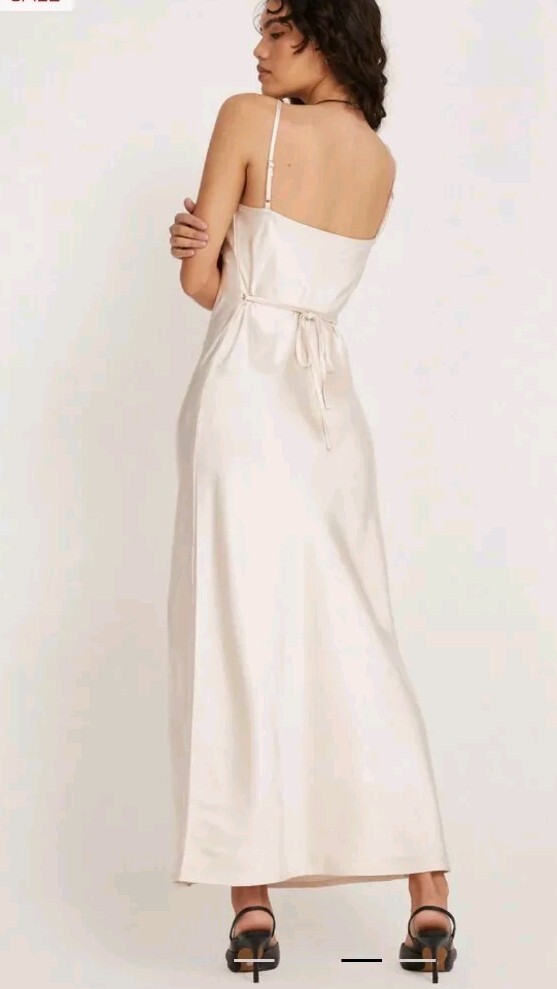 motel padil satin midi dress Motel Padil Satin Midi/Maxi Dress Pearl Ivory Size Medium NWT Sold Out