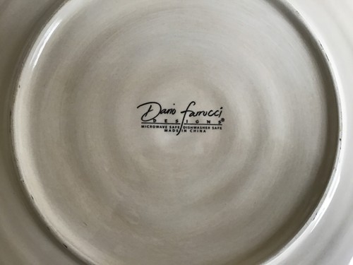 Dario Farrucci Designs Round Dinner Plate Christmas Décor Santa Claus Design RAR - Picture 2 of 2