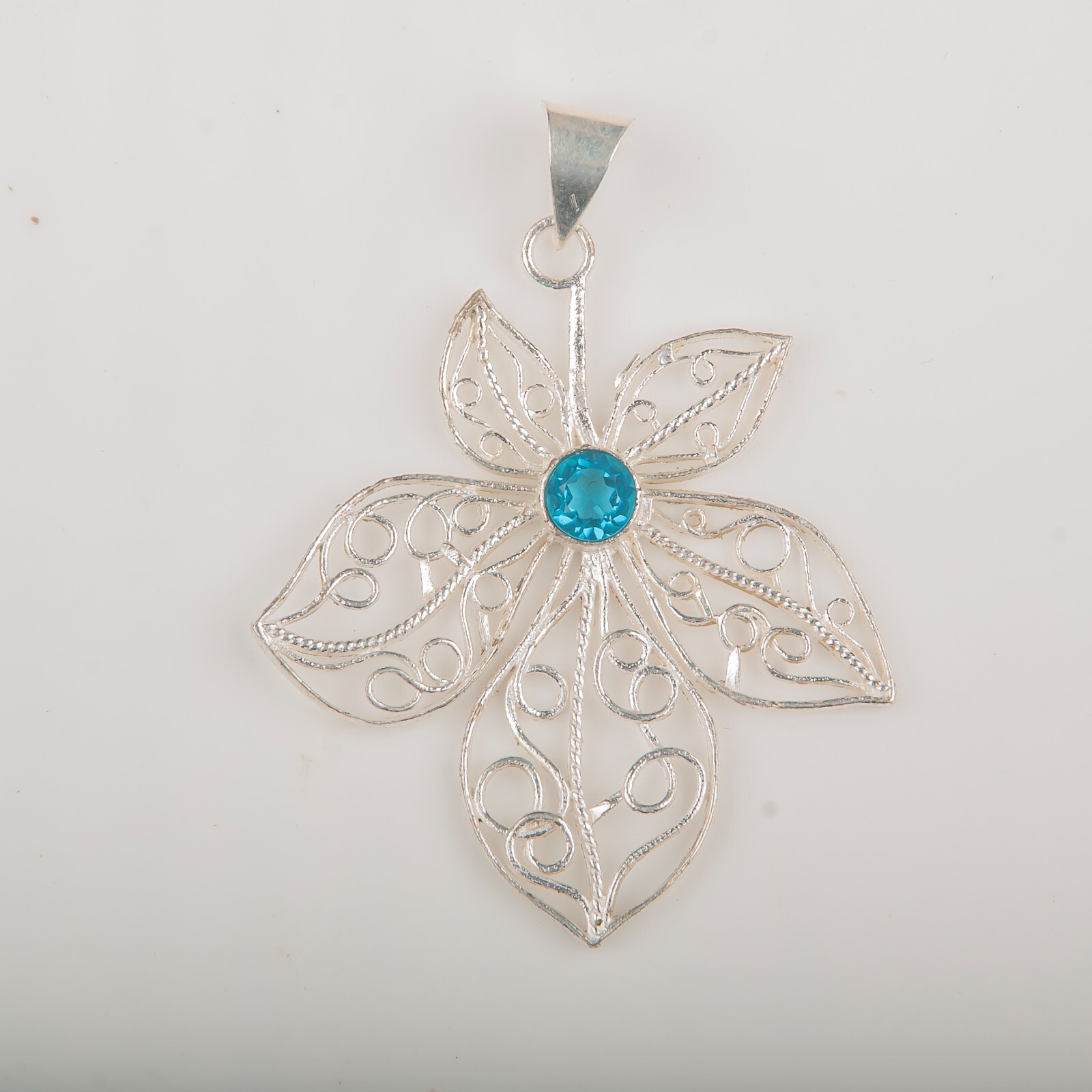 Birthday Gift For Her Natural Swiss Blue Topaz Pendant Flower 925 Silver
