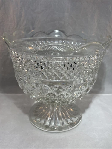 VTG Anchor Hocking Wexford Pressed Glass Footed Pedestal Bowl Diamond Compote