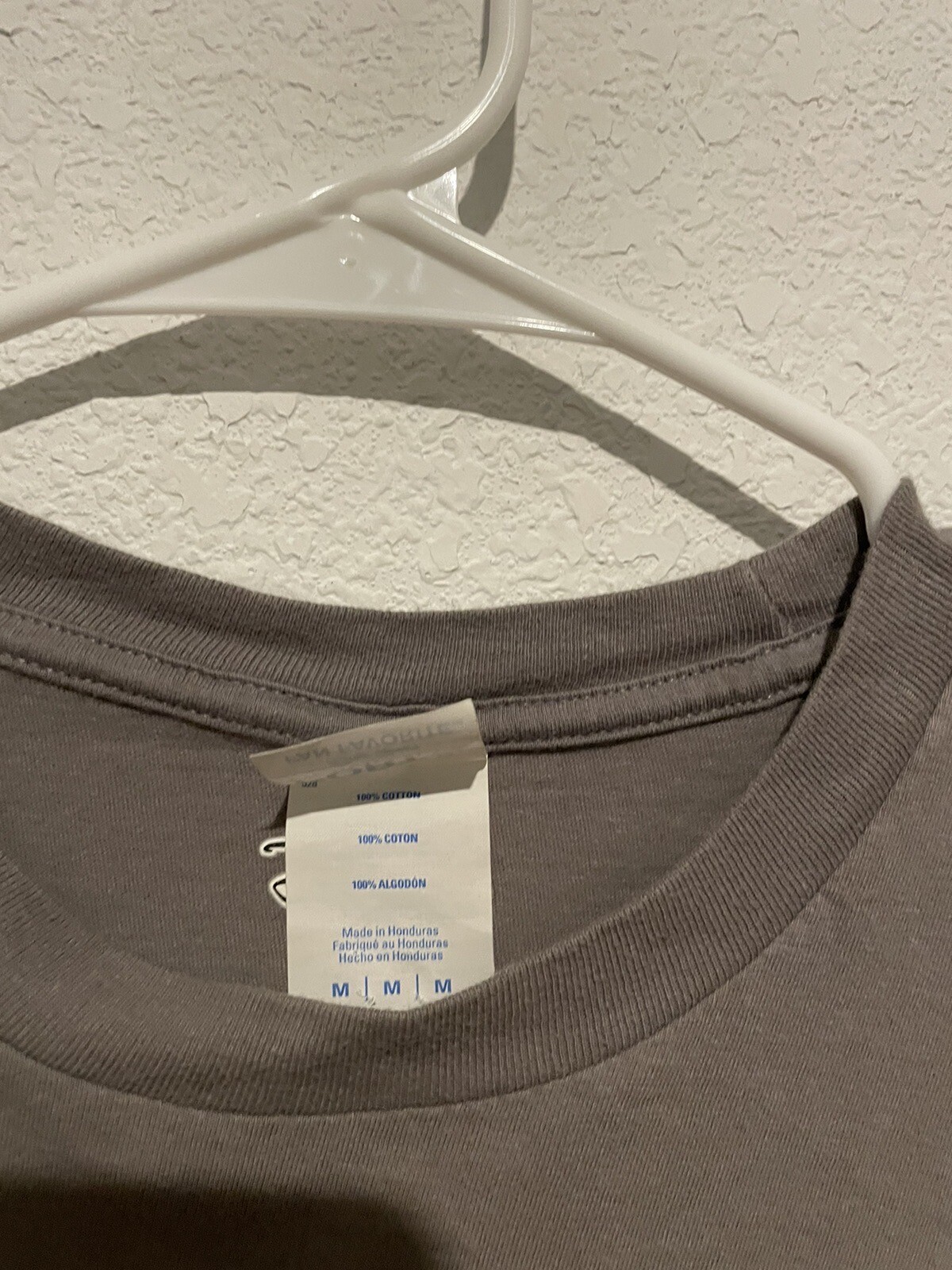 ALTRA T shirt Disney Aladdin ""Poof I'm Here What Are Your Other 2 Wishes"" taglia M grigia