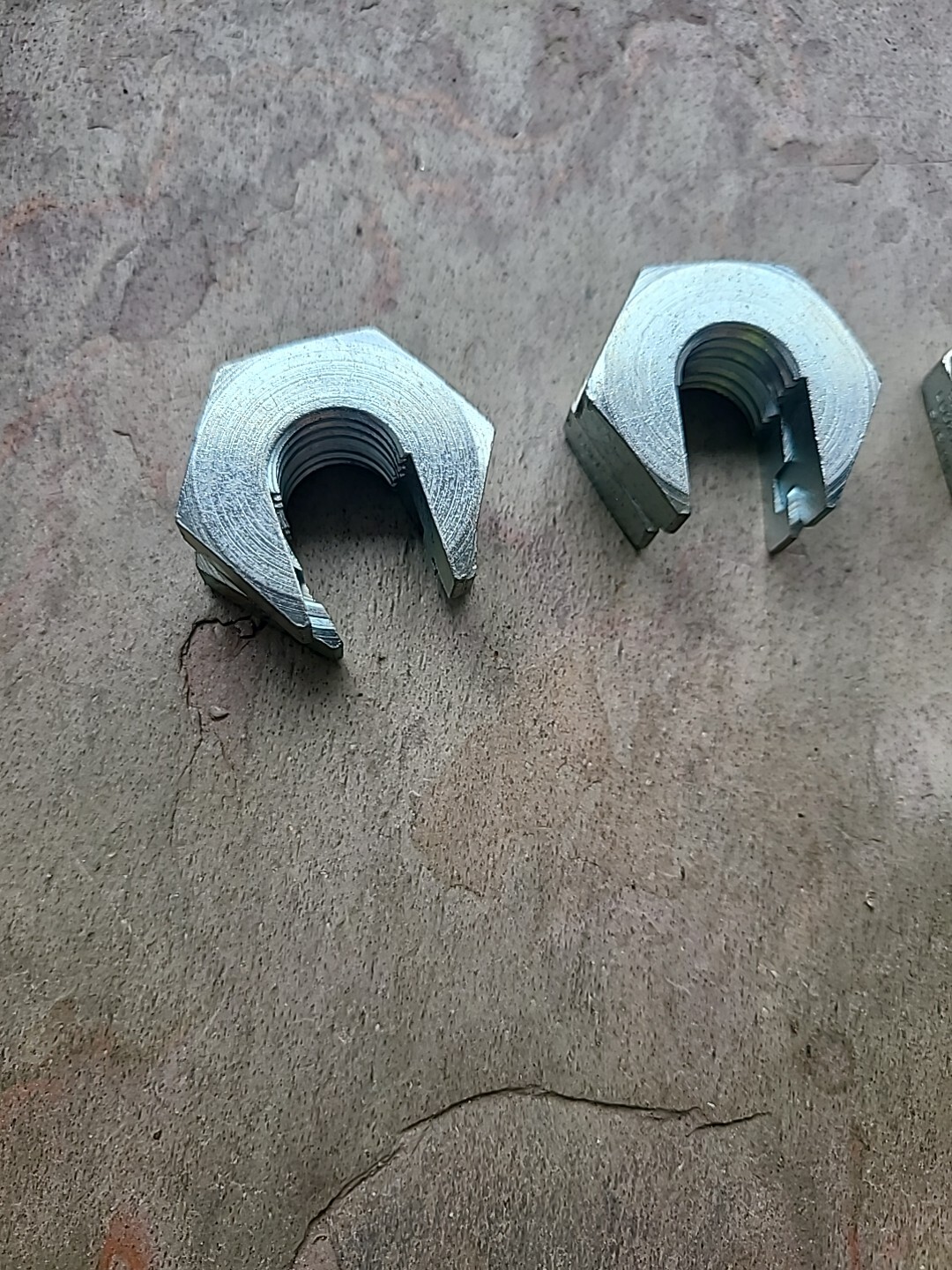 3/816 SLIPON LOCK NUT ZINC Set of 4 split nut easy nut hanger nut