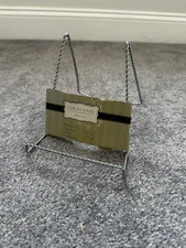 Silver Twisted Metal Wire Plate Display Easel Stand