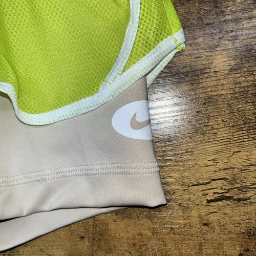 NIKE Atomic Green DRI-FIT TEMPO 2-IN-1 TRAINING/RUNNING SHORTS GIRLS Small NWT - Picture 2 of 8
