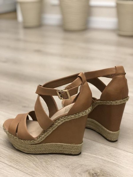 Women Vince Camuto Heels Beige Leather 40
