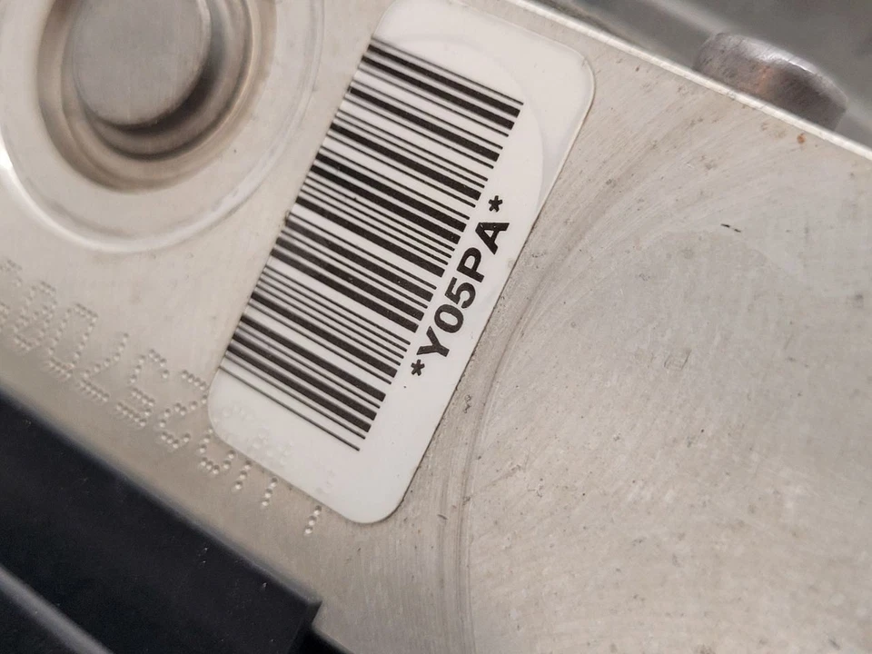 2017 2018 2019 GMC SIERRA 1500 PICKUP Anti-Lock Brake Part Classic Style - Image 3 of 4