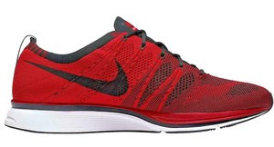 mens flyknit trainers