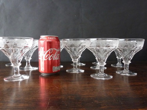 Antique John Walsh Etched Crystal Champagne Glasses x11, Signed h10,6cm - Picture 8 of 12