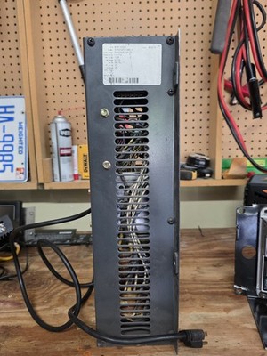24V 25A Industrial Lead Acid Battery Charger Pallet Jack Floor Scrubber