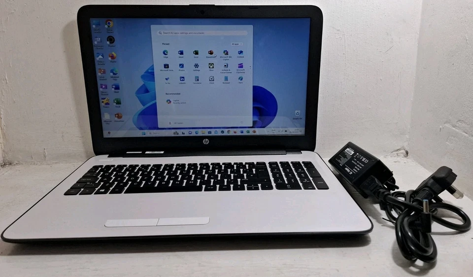 HP Notebook 15.6" AMD A6-6310 Radeo R4 16/1000GB HDD Win 11 Pro + 24 Office365 - Image 3 of 4