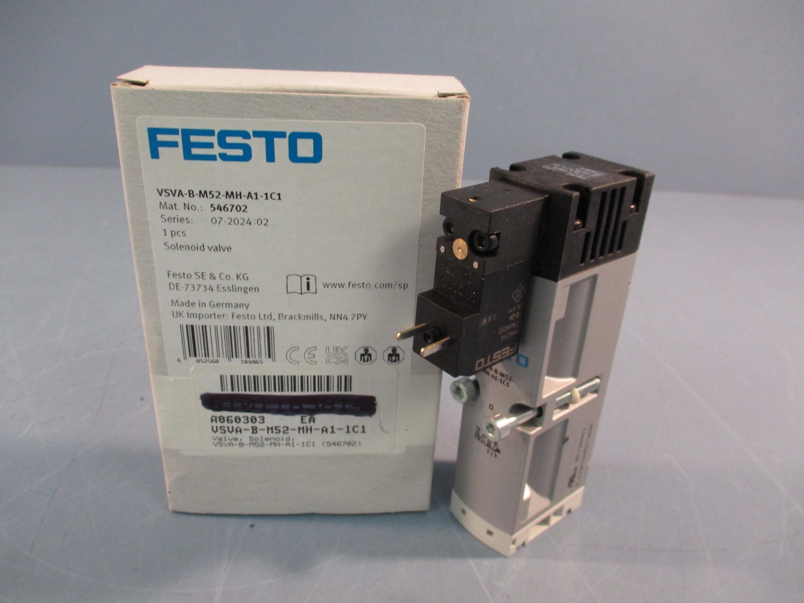 Festo VSVA-B-M52-MH-A1-1C1 Air Solenoid Valve 546702