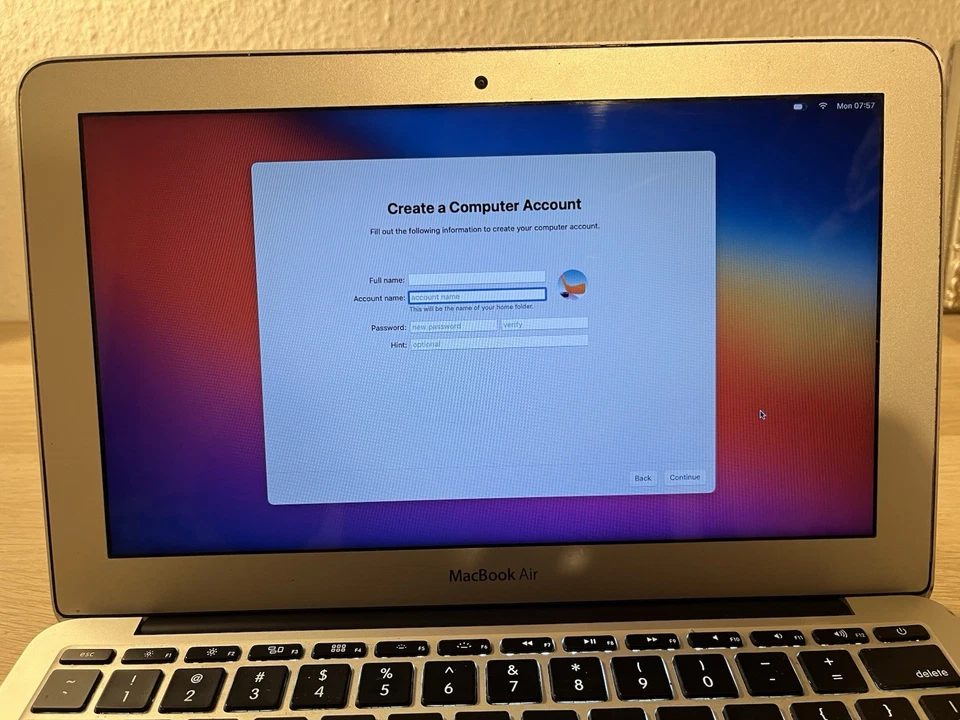 MacBook Air 11" A1465 (2014) EMC2631, 4GB RAM 128GB SSD - Bild 4 von 4