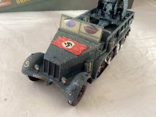 CORGI CC60008 Sd.Kfz. KRAUSS MAFFEI HALF TRACK 22nd SS TANK DIV 1944 2004 - Picture 11 of 17