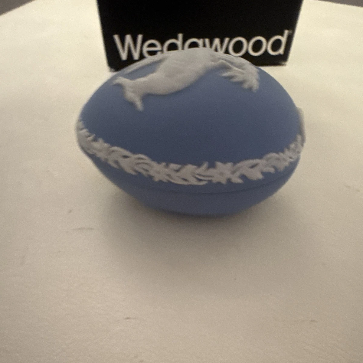 Wedgwood Lapwing 1984 Jasperware Blue Egg Trinket Box w/ Lid England 1984 w/ box