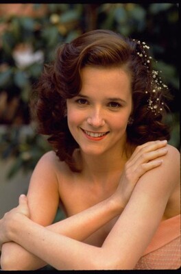 Back to the Future 1985 Lea Thompson as Lorraine Photo Poster - CL0086