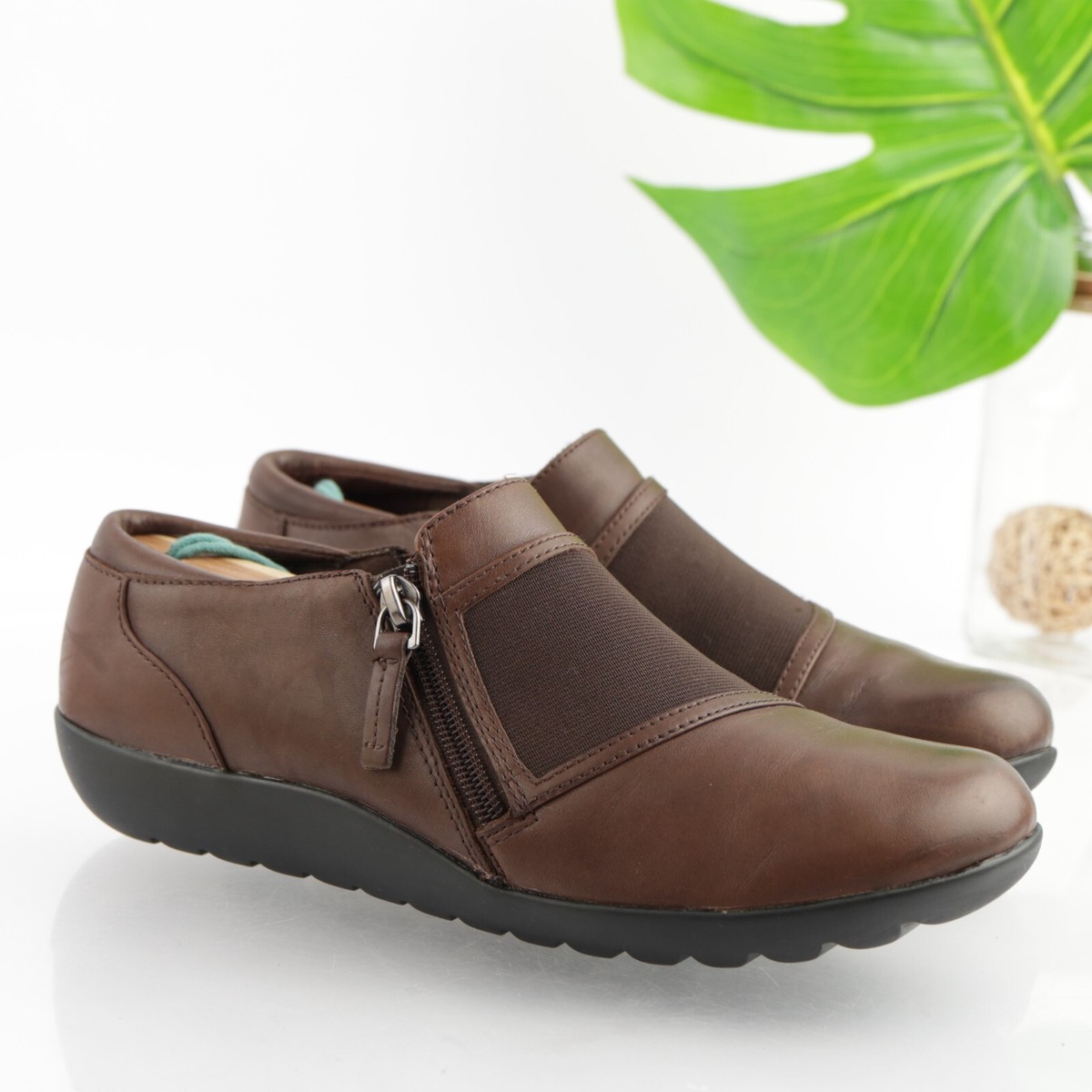 Clarks Women's Medora Gale Loafer Size Brown Leather Zip Walking Shoe  Comfy