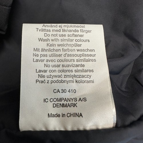 Peak Performance Sportjacke Damen Größe S schwarz Kapuze durchgehender Reißverschluss Übergangszeiten - Bild 14 von 14