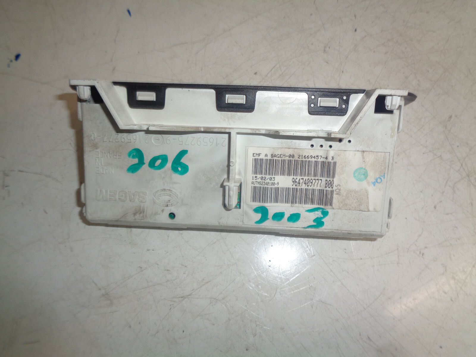 Picture 3 of 4