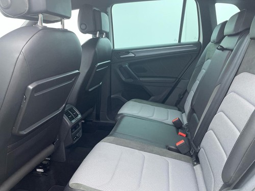 2020 Volkswagen Tiguan 2.0 TDI R-Line Tech SUV 5dr Diesel DSG 4Motion Euro 6 (s/ - Picture 10 of 20