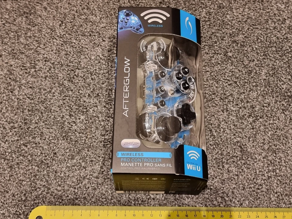 NINTENDO Wii U WIRELESS AFTERGLOW PRO CONTROLLER LED GAMEPAD USB BRAND NEW Clear - Image 2 of 4