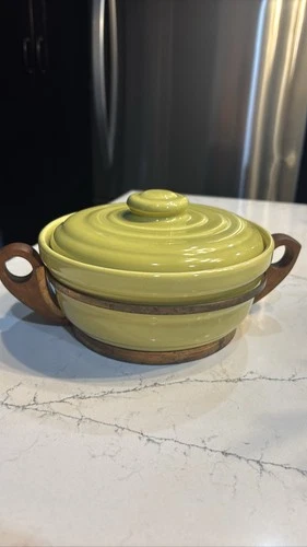 Bauer Monterey Moderne Chartreuse Covered Casserole Wood Stand MCM