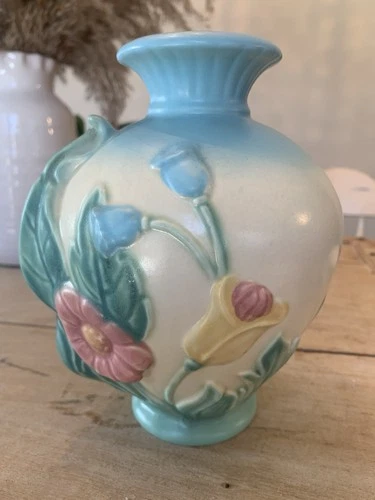 Vintage Hull Art Pottery Blue Floral Bow Knot Vase #B-4- 6 1/2  USA