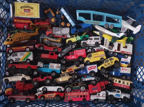 VINTAGE DIECAST TOY JOB LOT LESNEY MATCHBOX SUPERFAST & OTHERS CARS VANS etc