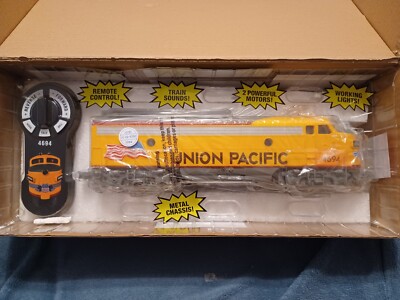 Menards O Gauge POWERED Union Pacific F3 Diesel Locomotive