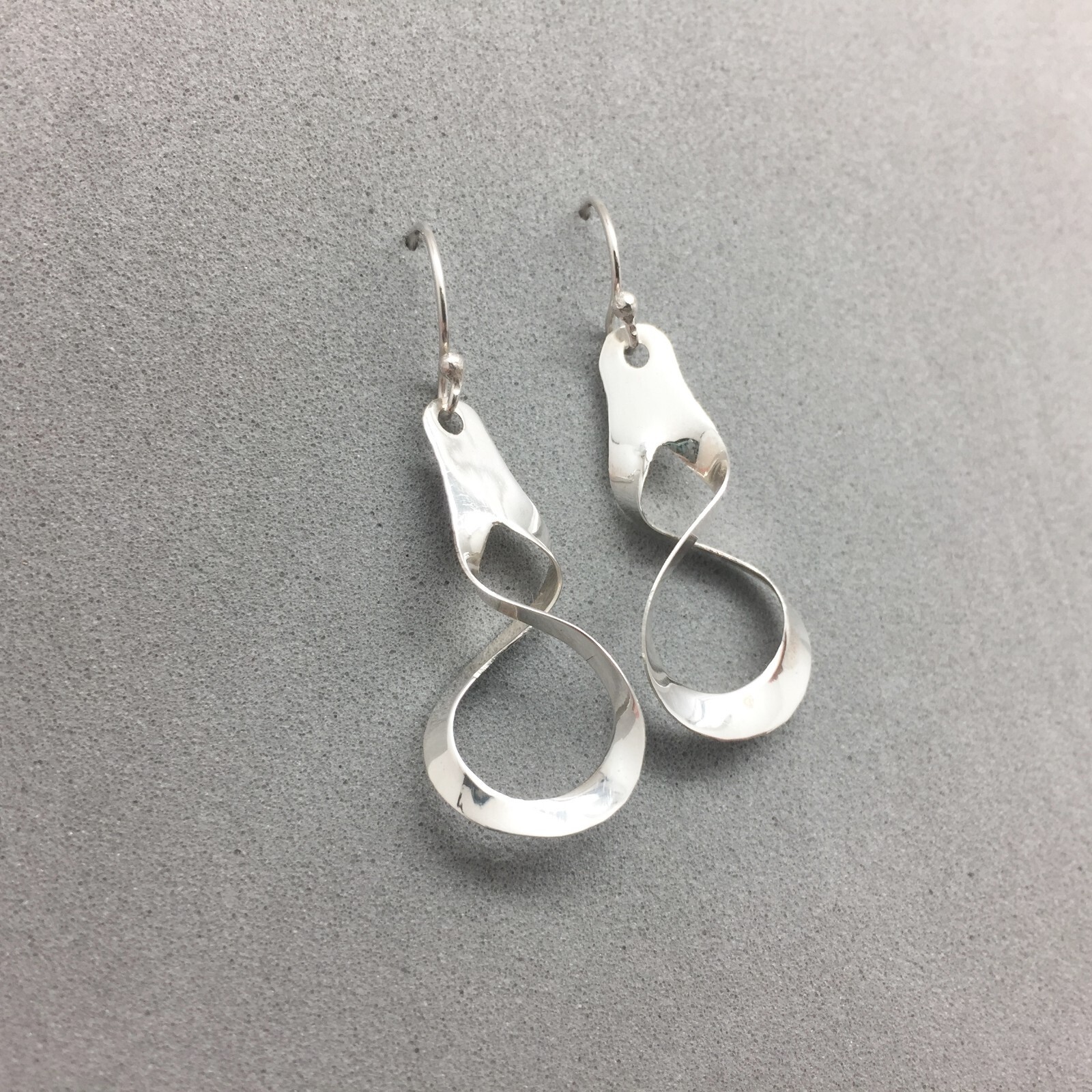 Sterling Silver Mobius Infinity Loop Earrings 1 3… - image 3