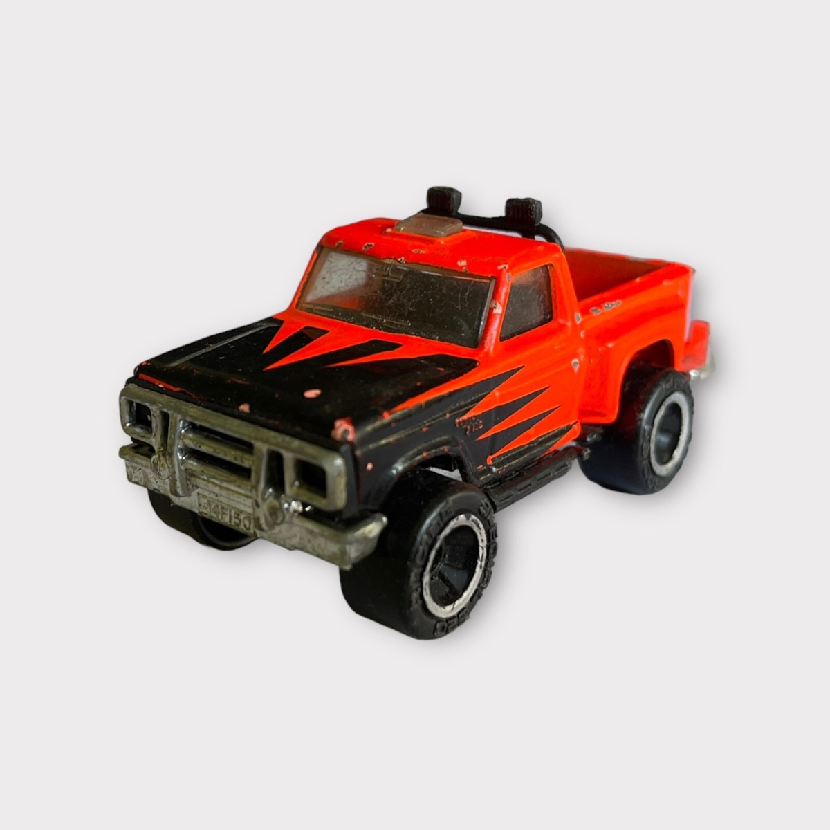 ミニカー FORD F150 Flareside V.I.P. Ford F-150 Pickup Truck Flareside Supercab Red 1/24