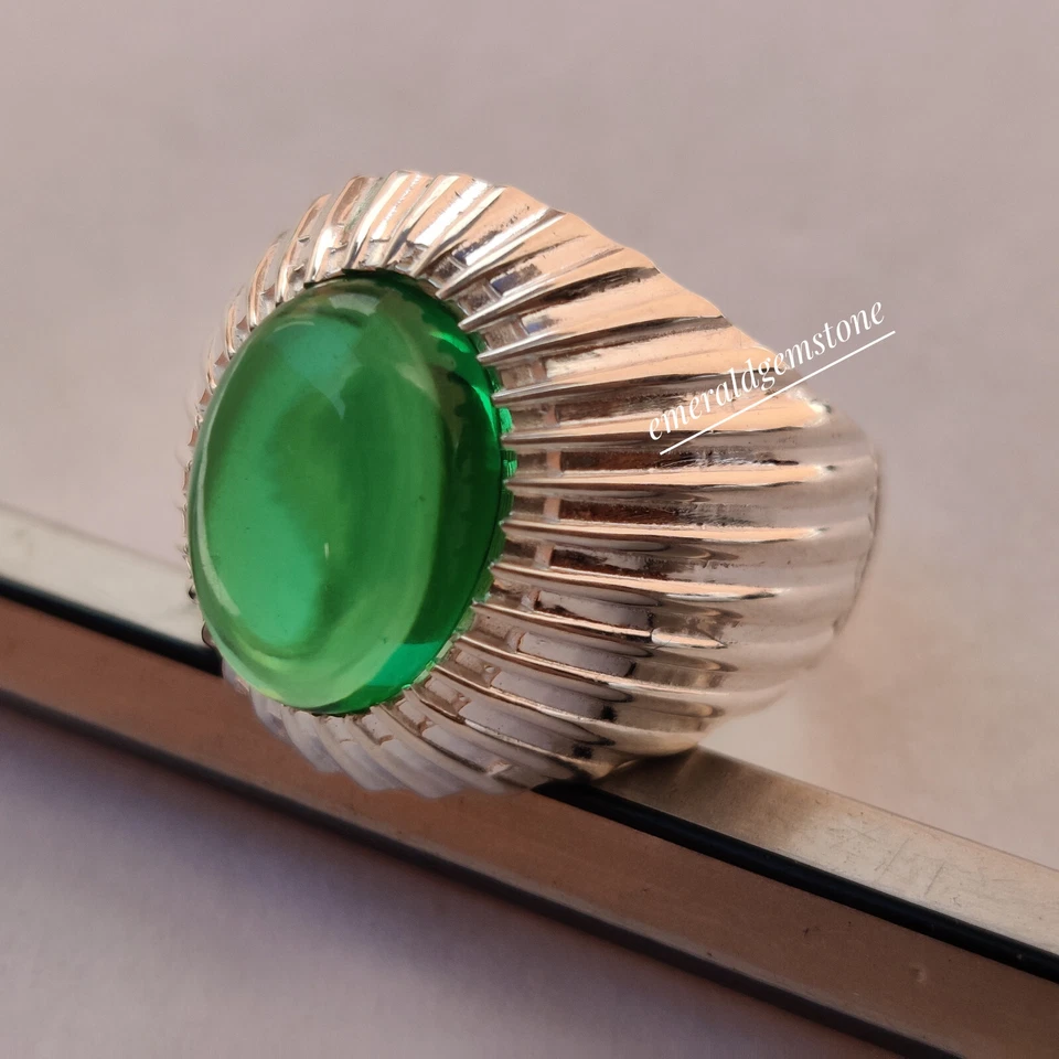 Green Emerald Gemstone Men's Ring 925 Sterling-Silver Handmade Ring Wedding Ring - Image 4 of 4