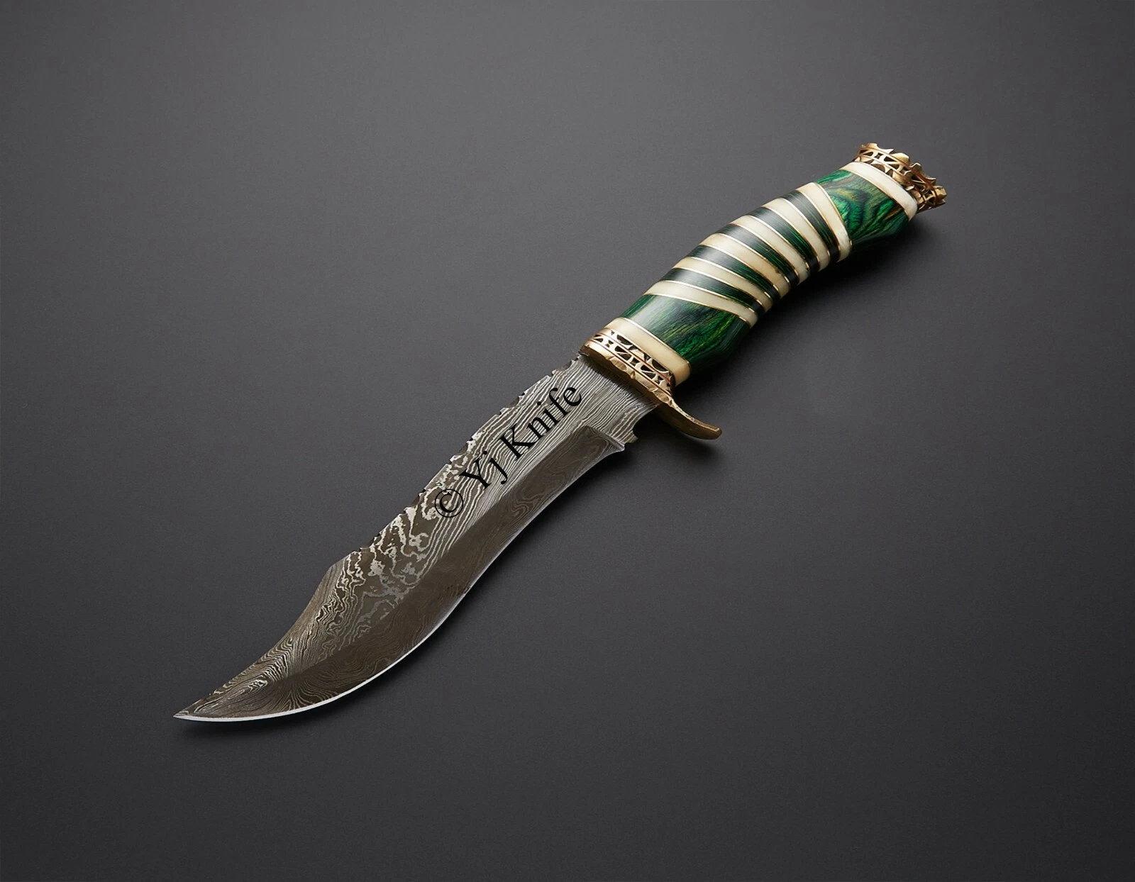 Bowie Knife, Bowie Battle Ready, Handmade Damascus Steel 13 Inches, With Sheath