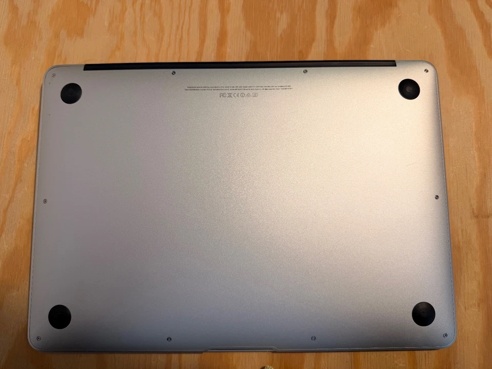 Apple MacBook Air 13,3 Zoll (128GB SSD, Intel Core i5 3. Gen, 2,80 GHz, 4GB)... - Bild 4 von 4