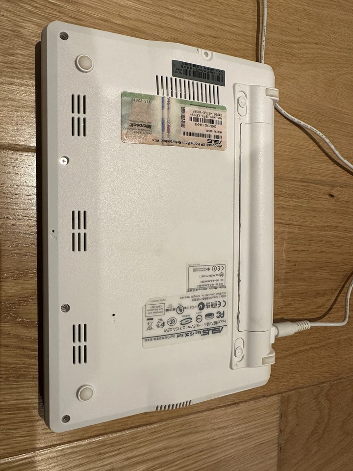 ASUS Eee PC 2G Surf - Lush Green - Image 3 of 4