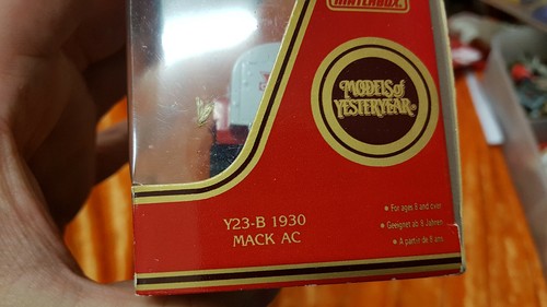 MM - Matchbox Models of Yesteryear Y-23B Mack AC (1930) weiss/rot "Conoco" OVP - Bild 3 von 3