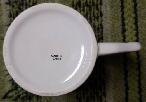 Frosty The Snowman 🎿 ☃ Skiing Coffee Mug Cup - Picture 4 of 4