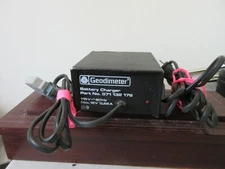 GEODIMETER 571 132 176 BATTERY CHARGER  TRIMBLE 