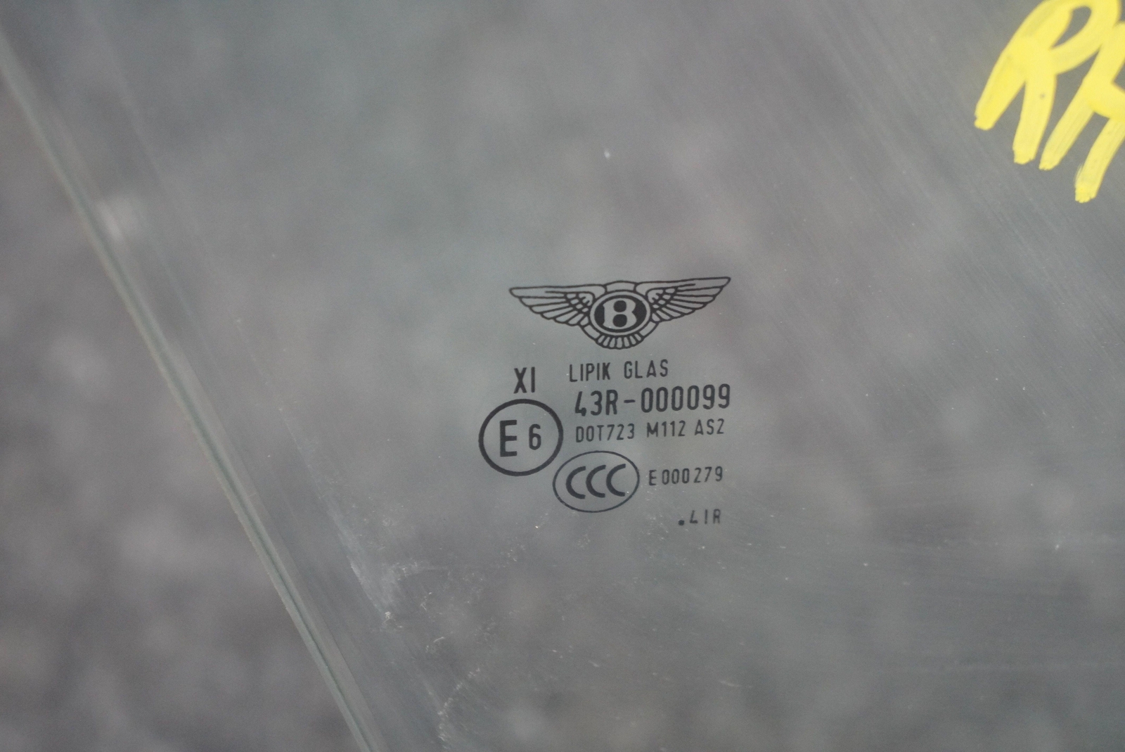 Bentley Continental GT 2016 Front Right Quarter glass P/N 3W7845114B