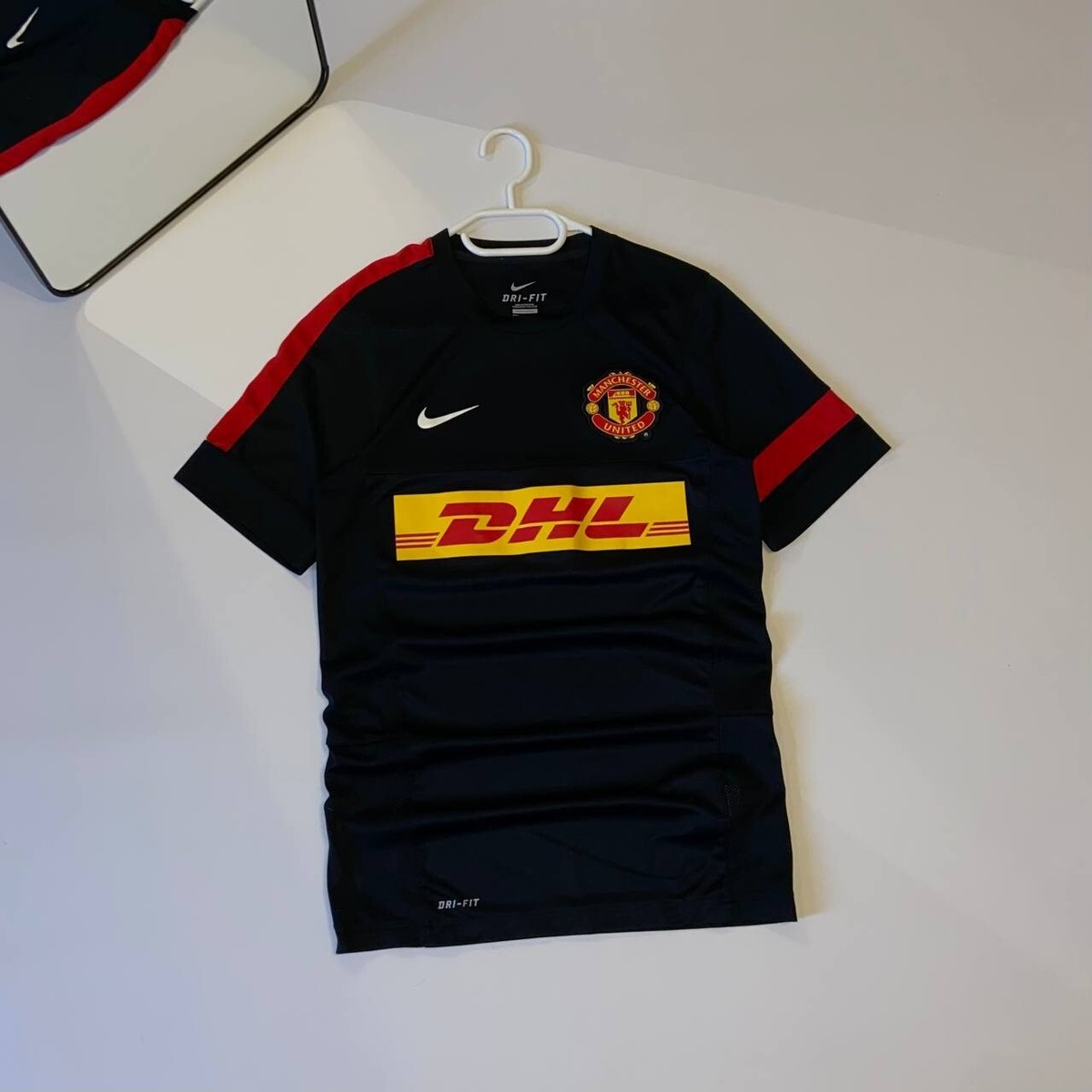 Nike Manchester United トレーニングシャツ MEN'S NIKE MANCHESTER UNITED TRAINING FOOTBALL SOCCER SHIRT