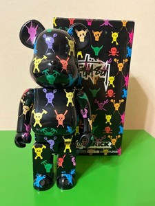 BE@RBRICK 35 Stussy フィギュア Stussy Tom Tom Bearbrick | Hypebeast