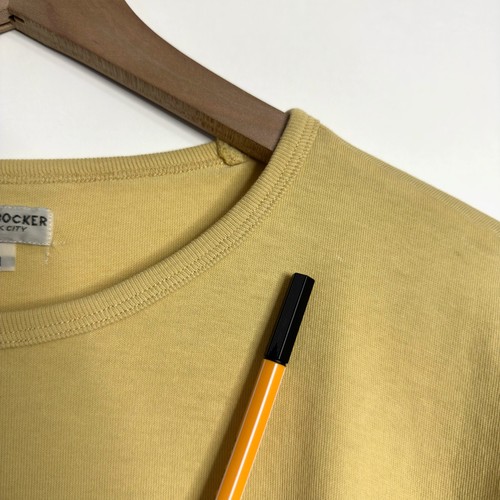 KNICKERBOCKER New York City Mens Long Sleeve T-Shirt Butter Yellow size Medium - Picture 4 of 7