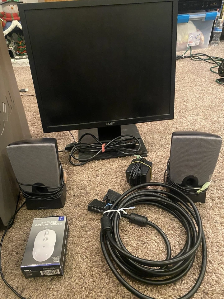 Dell Optiplex 360. Intel Core 2 Duo. 3 GB de RAM. Tarjeta de video. Windows 7 Pro Foto 3 de 4