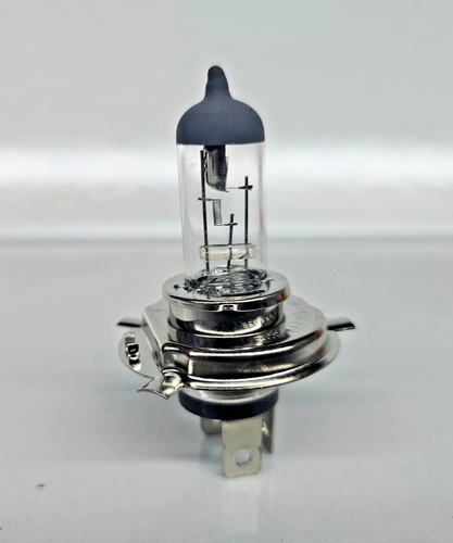 2 AUTOLAMP H4 P43T Halogen Headlights 12V PAIR 60/55W - Picture 2 of 5