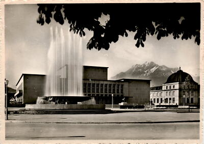 Vintage Postcard: Wagenbachbrunnen with Kunsthaus in Cham, Luzern