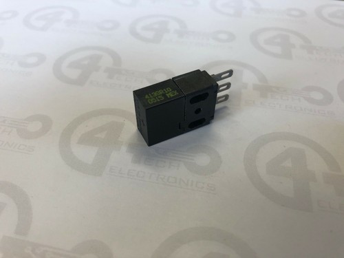 Universal Instruments Hall Effect Switch 24783000 Alternate# 413SR10 - 第 1/2 張圖片