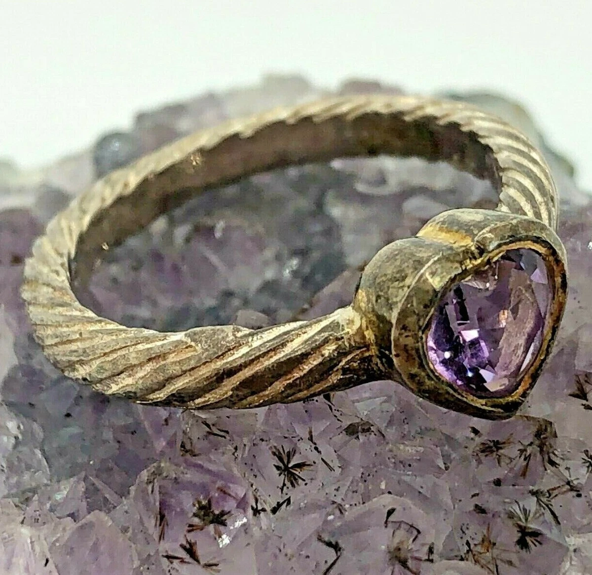 Purple heart sale ring with diamonds