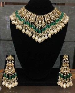 Authentic VeroniQ Trends-Gold Plated Bridal Necklace in Handmade Kundan With Pearls