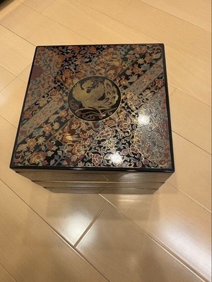 Unused Retro Shosoin Phoenix Gold Lacquer Three-Tier Box