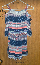 Sequin Hearts Girl L Geometric Cold Shoulder Off-Shoulder 3/4 Sleeve Romper